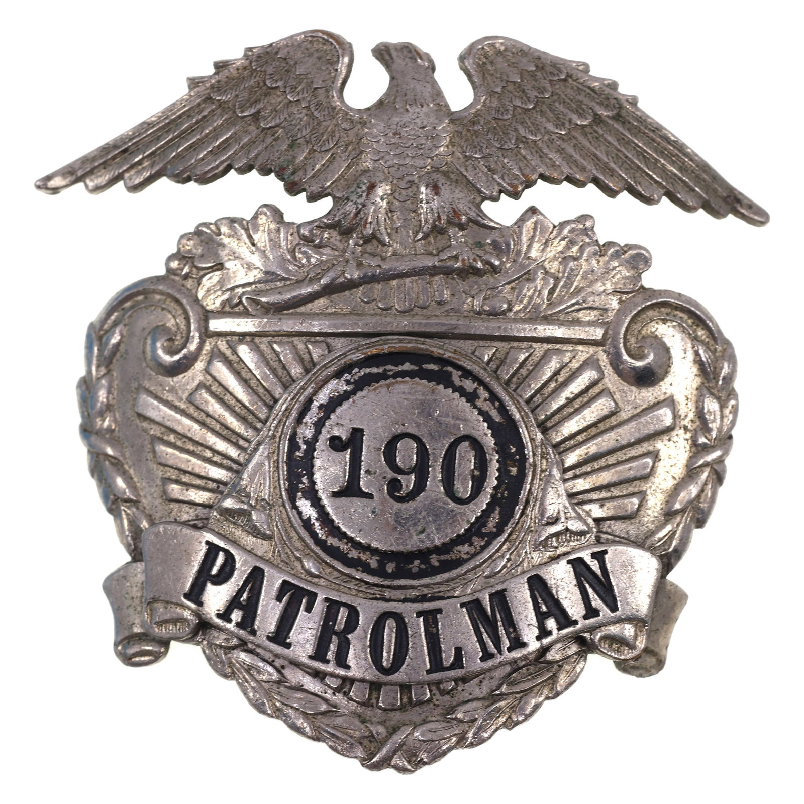 OBSOLETE PATROLMAN HAT BADGE # 190 (1 of 2)