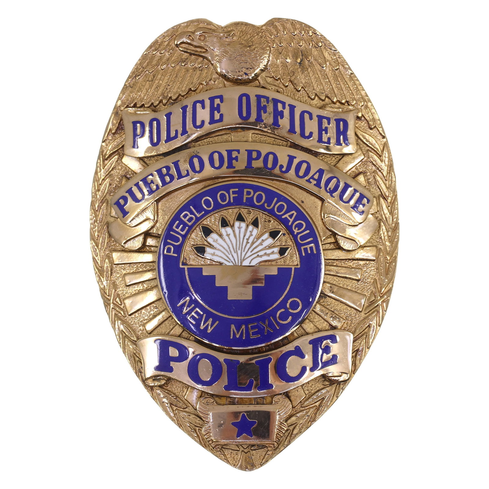 OBSOLETE PUEBLO OF POJOAQUE NM POLICE OFFICER BADGE: OBSOLETE PUEBLO OF POJOAQUE NM POLICE OFFICER BADGE Obsolete Pueblo of Pojoaque, New Mexico Police Officer Badge. Maker marked by April Manufacturing on the reverse. Measurements: 2.25" - 3" IMPORTANT