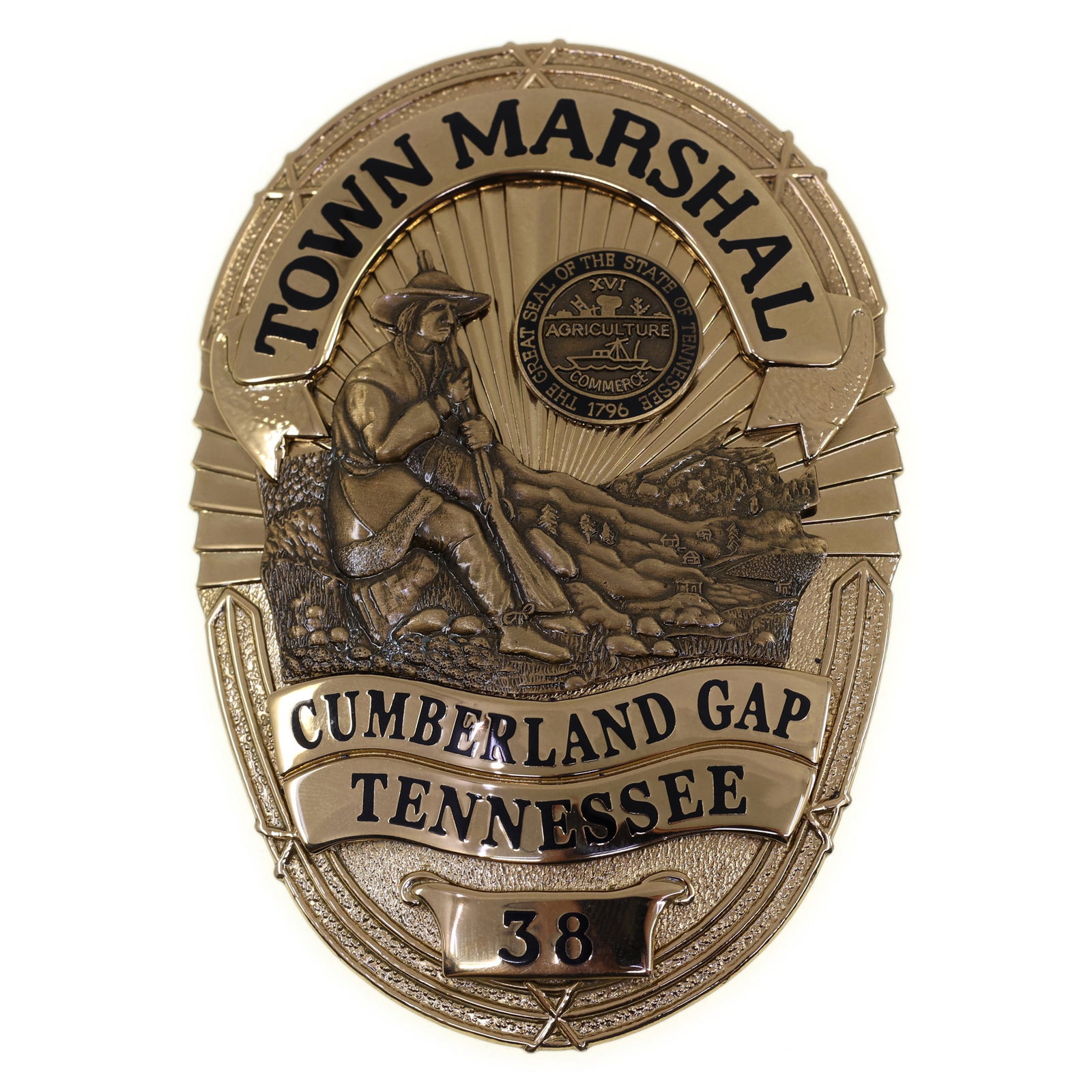 OBSOLETE CUMBERLAND GAP TN TOWN MARSHAL BADGE #38 (1 of 3)