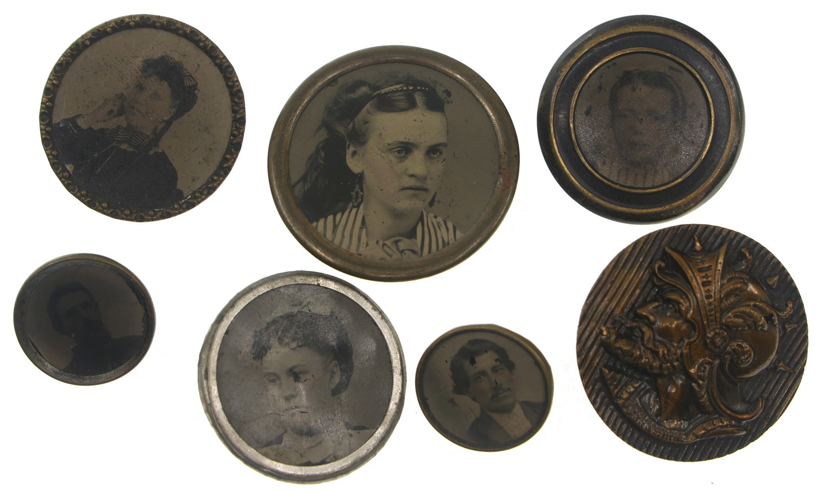 19TH C. TINTYPE PORTRAIT BUTTONS (1 of 4)