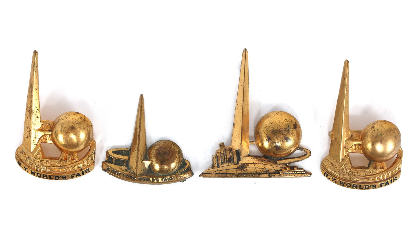 NEW YORK WORLD'S FAIR 1939 TRYLON & PERISPHERE BROOCHES (1 of 2)