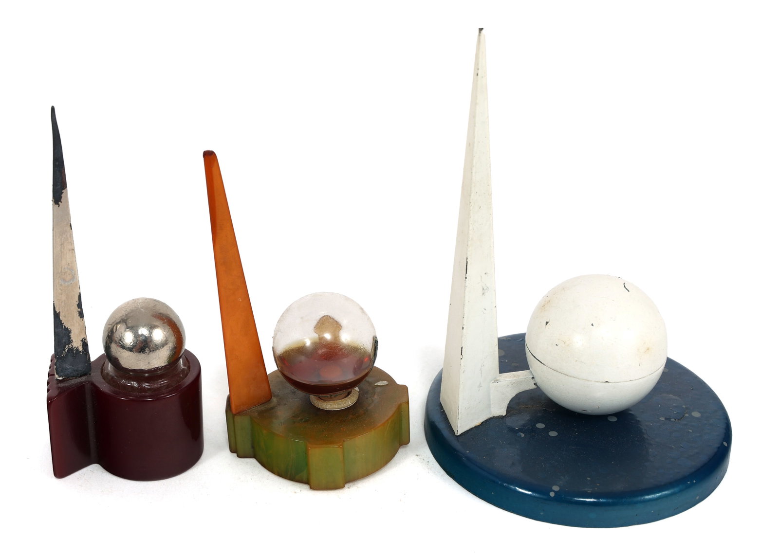 NY WORLD'S FAIR 1939 TRYLON & PERISPHERE PAPERWEIGHTS (1 of 10)