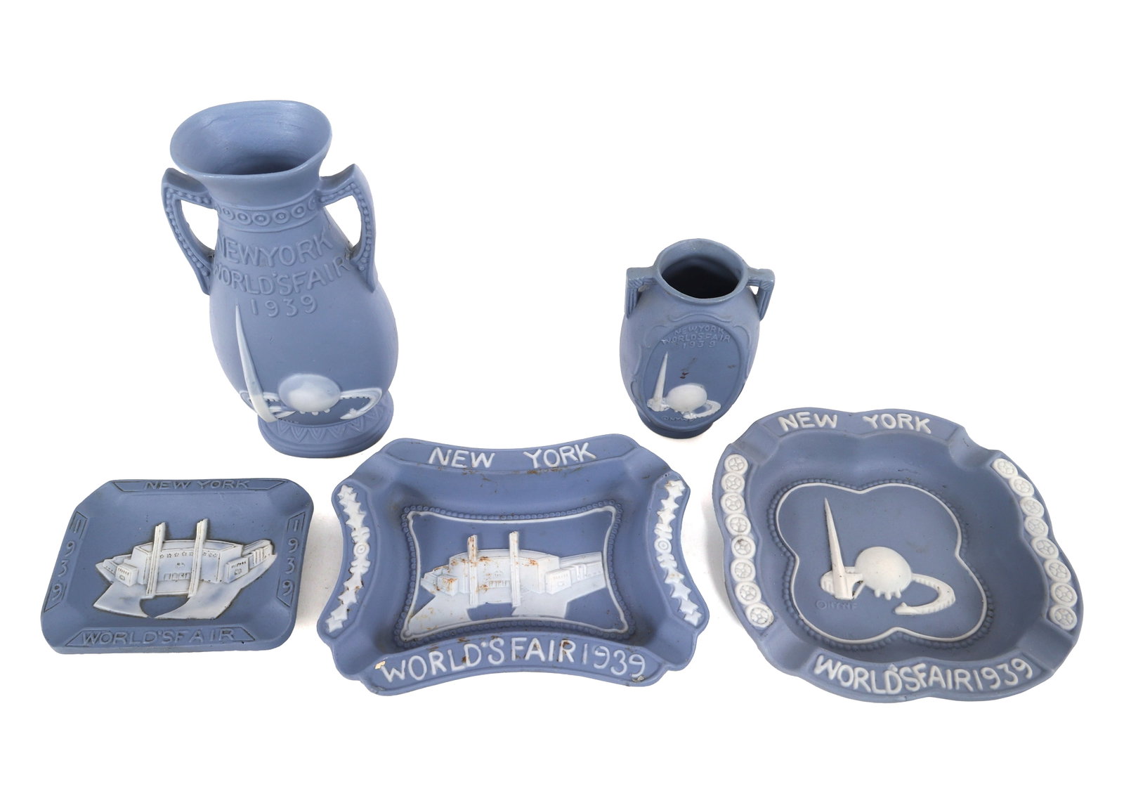 NY WORLD'S FAIR 1939 JASPERWARE VASES & ASHTRAYS: NY WORLD'S FAIR 1939 JASPERWARE VASES & ASHTRAYS 1939 New York World's Fair Japanese Jasperware Vases and Ashtrays 3 Ashtrays 4" x 4" x .75" 3.5" x 4.5" x 7.5" 3" x