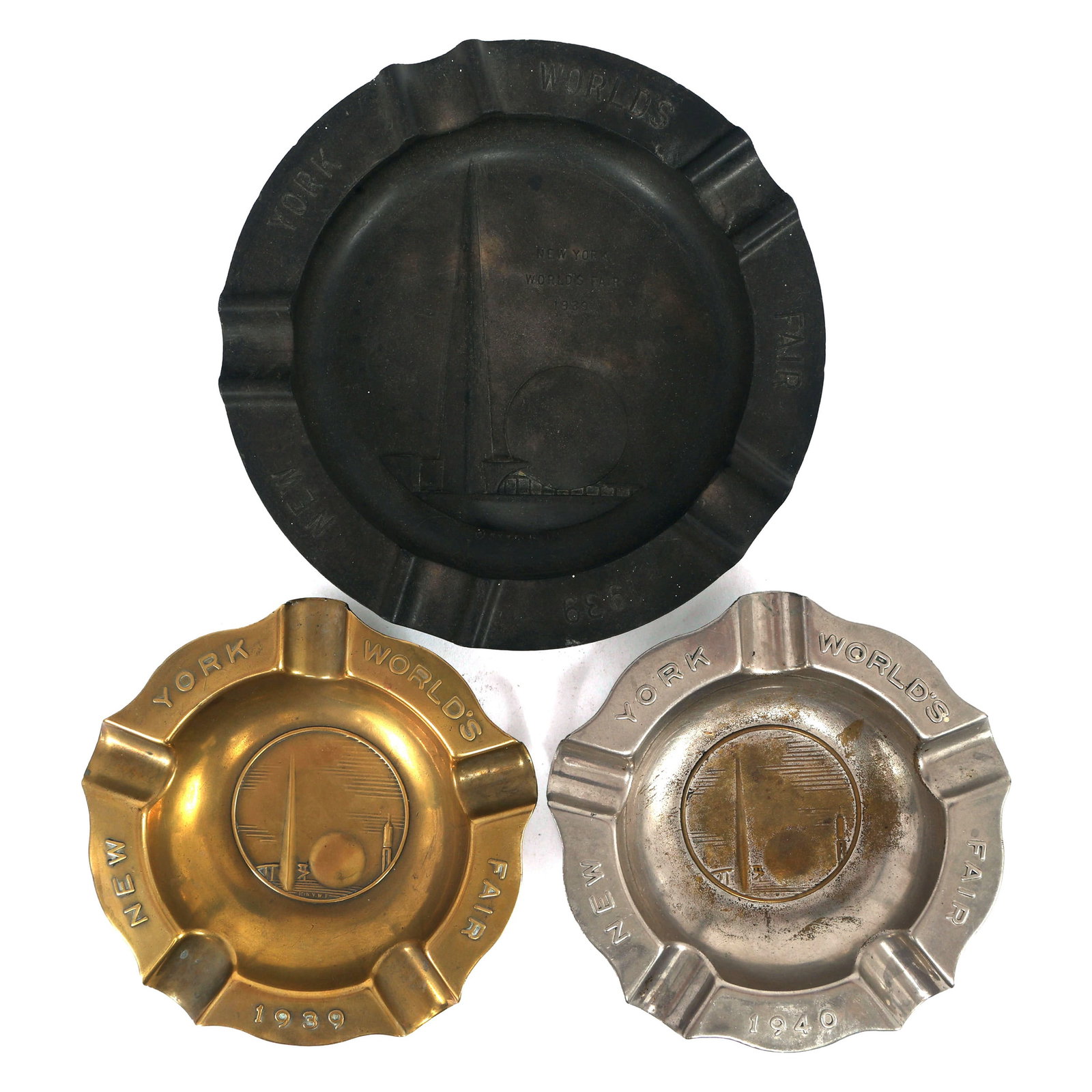 NEW YORK WORLD'S FAIR 1939 ASHTRAYS (1 of 7)