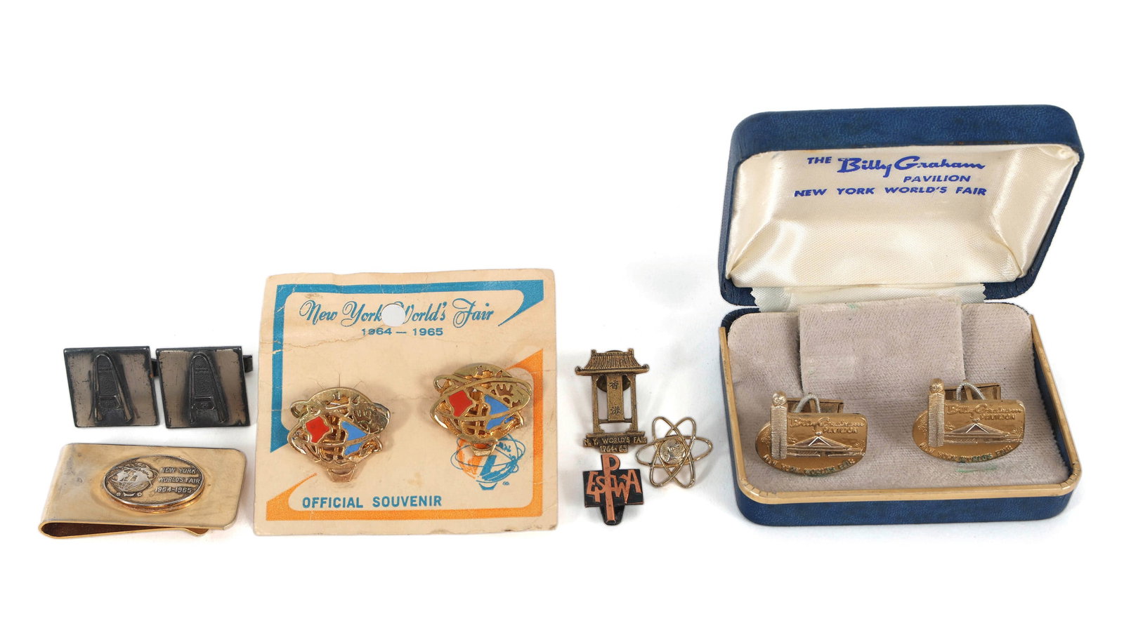 NEW YORK WORLD'S FAIR 1964 CUFFLINKS, PINS & MONEY CLIP: NEW YORK WORLD'S FAIR 1964 CUFFLINKS, PINS & MONEY CLIP 1964-65 New York World's Fair men's accessories: (3) Cuff link pairs (3) Pins Money clip IMPORTANT NOTE - PLEASE