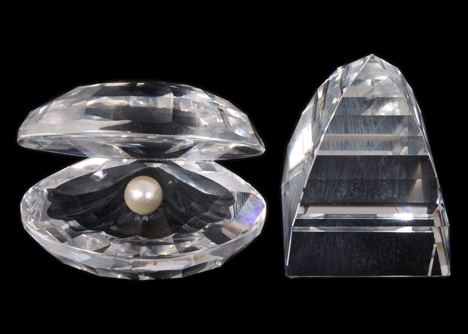 SWAROVSKI CRYSTAL FIGURINES & BASES: SWAROVSKI CRYSTAL FIGURINES & BASES Swarovski Crystal Figurines & Bases. Includes: "Shell with Pearl" #7624 NR 055000 "Small Pyramid Paperweight" #7450 NR 040000 (includes original box) Bla