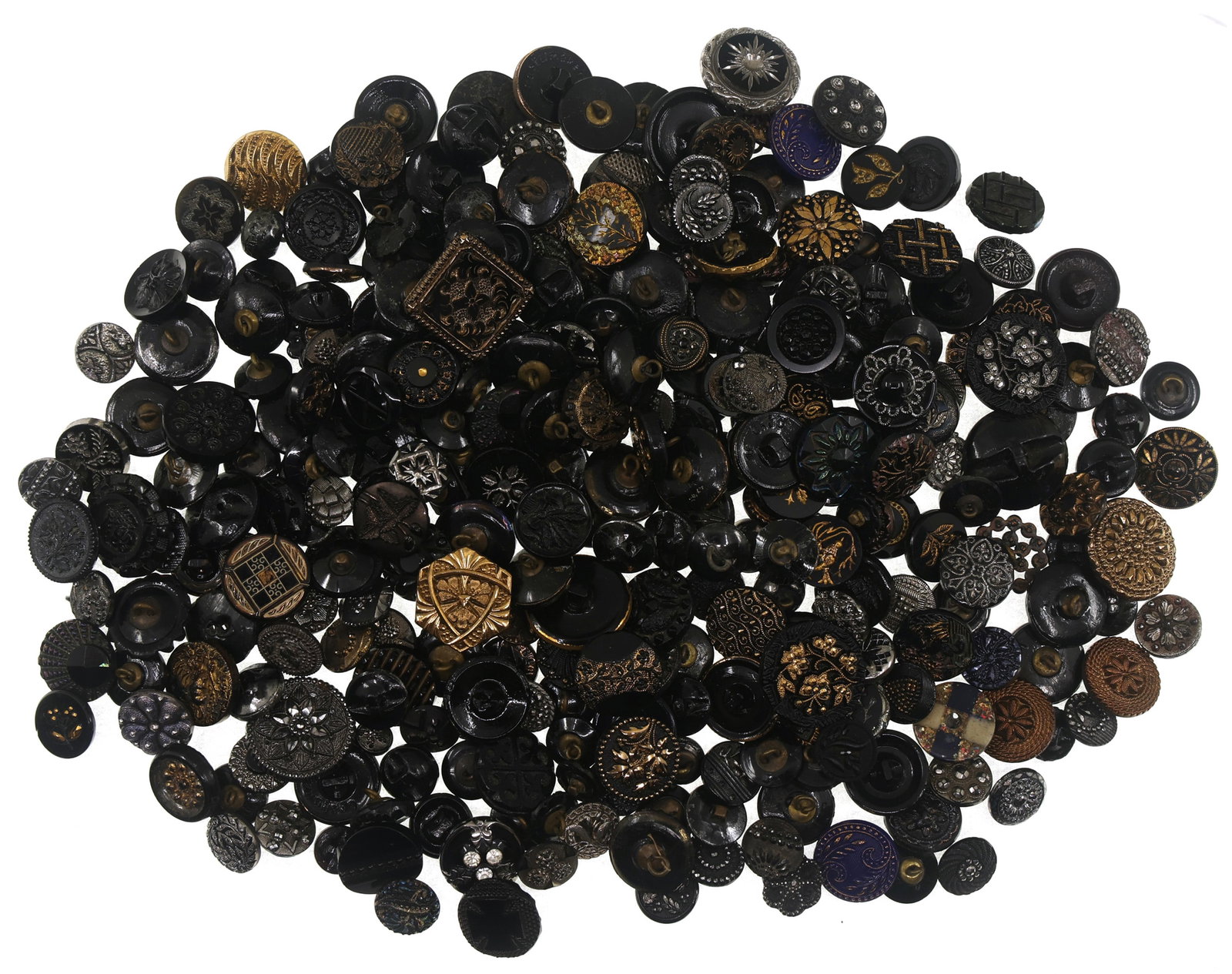 19TH C. VICTORIAN DECORATIVE BUTTONS (1 of 6)