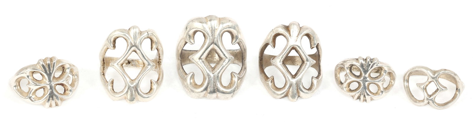 STERLING SILVER SANDCAST FASHION RINGS: STERLING SILVER SANDCAST FASHION RINGS Sterling silver sandcast fashion rings. Size: 6 to 9.5 Weight: 34g IMPORTANT NOTE - PLEASE READ: REGARDING OUR IN-HOUSE SHIPPING & INVOICING Shipping: Auctioneer