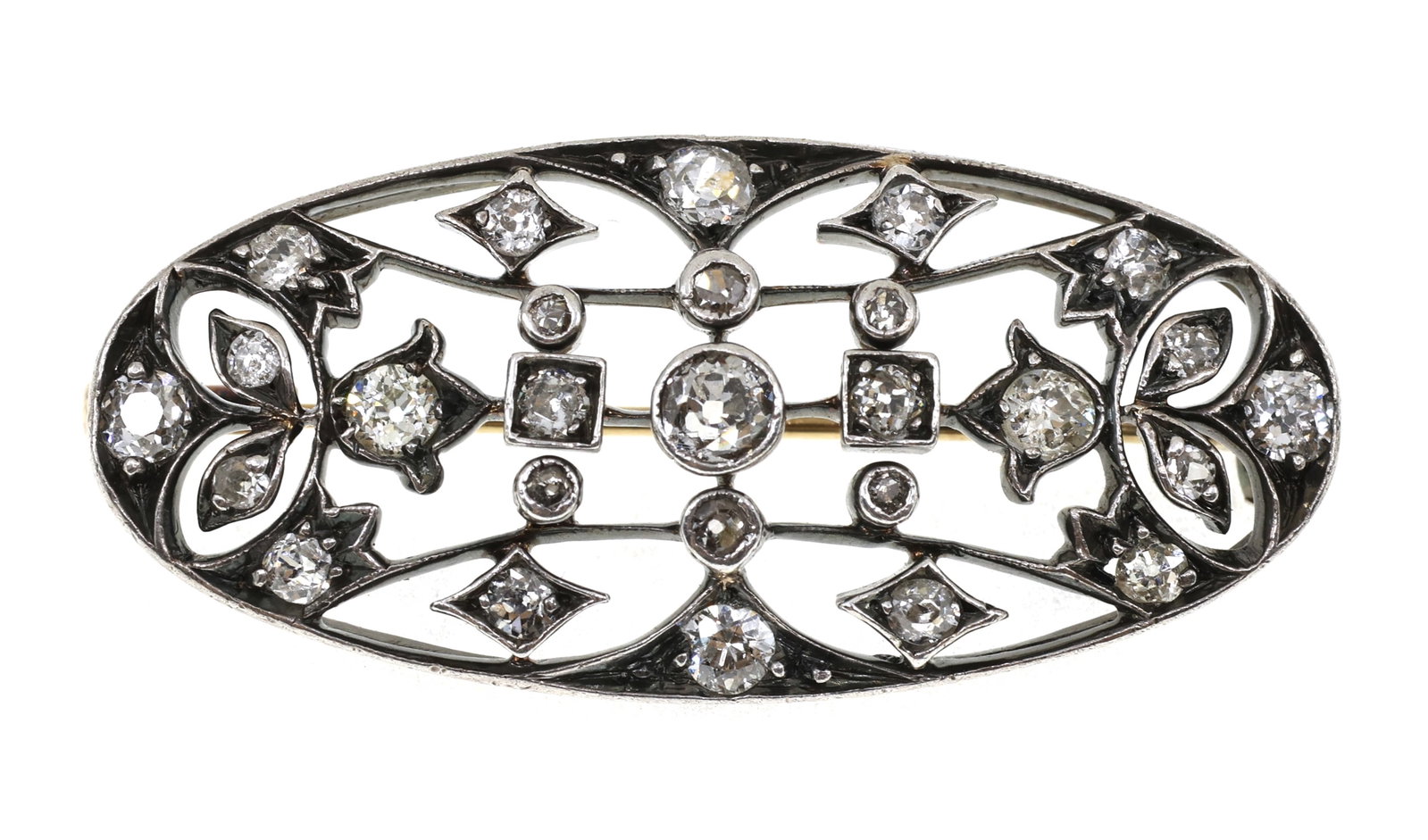 .750 SILVER 1.22 CTW DIAMOND OVAL BROOCH: .750 SILVER 1.22 CTW DIAMOND OVAL BROOCH .750 silver oval brooch with 1.22 ctw in round white diamonds: (7) 0.11 ct (10) 0.03 ct (10) 0.015 ct Size: 37.5 x 17mm Weight: 5g IMPORTANT NOTE - PLEASE