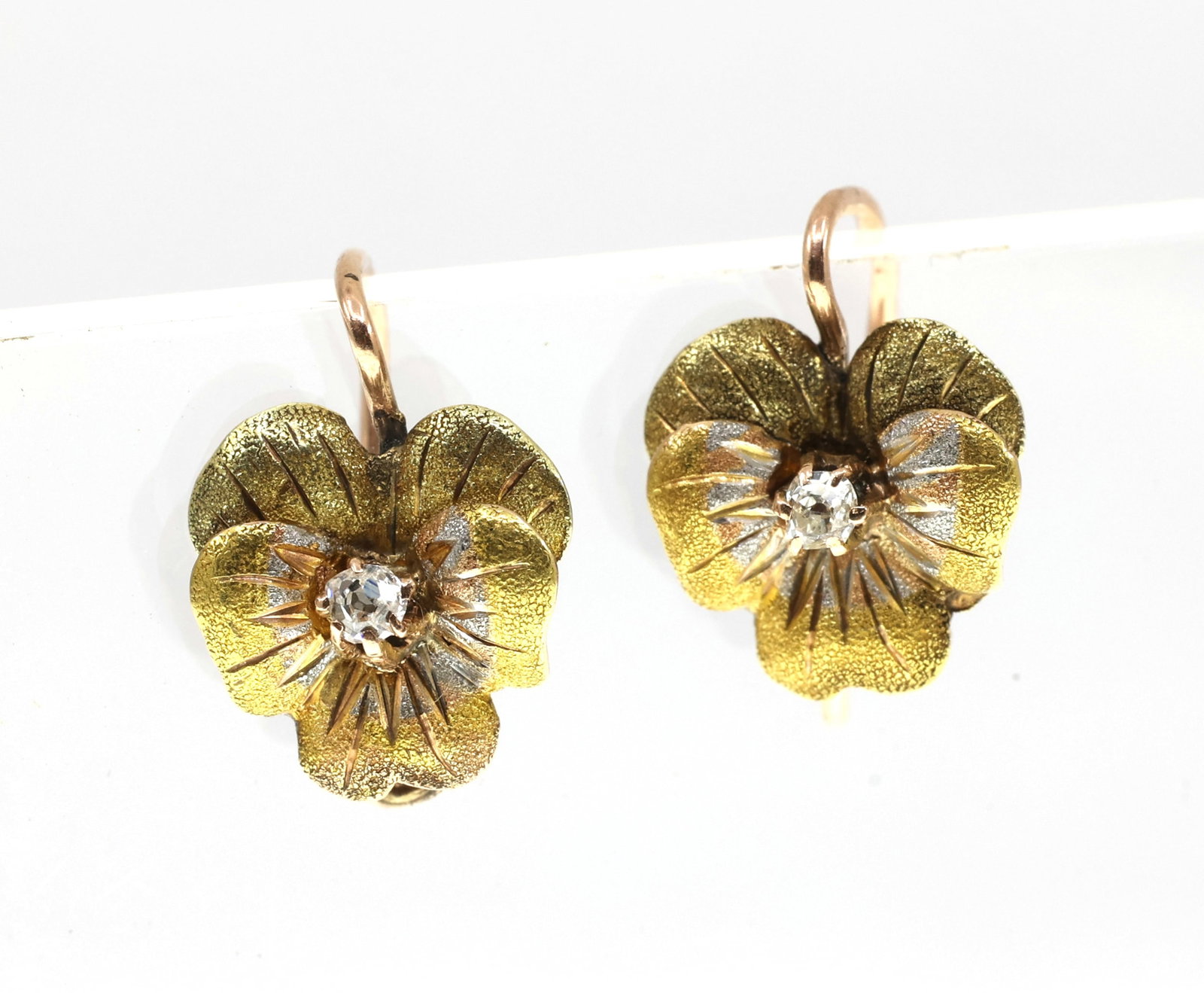 10K YELLOW GOLD FLOWER DESIGN DIAMOND EARRINGS (1 of 4)