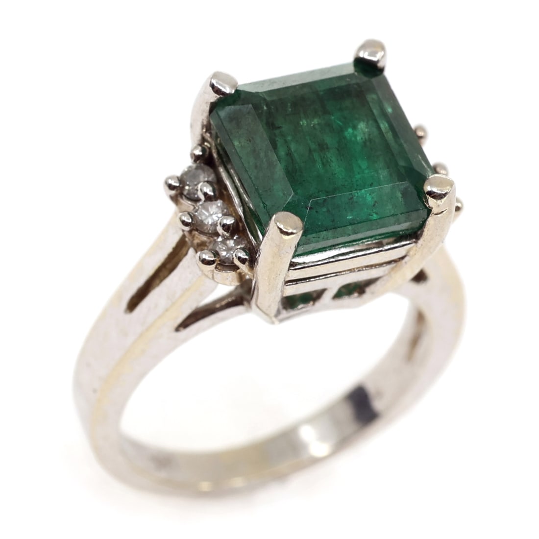 EMERALD & 0.24 CTW DIAMOND 14K WHITE GOLD RING (1 of 4)