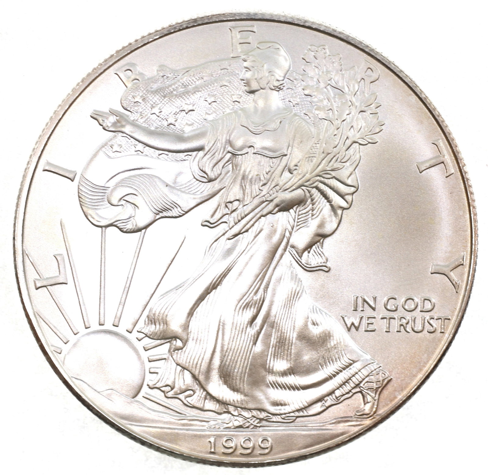 1999 US SILVER EAGLE $1 COIN - UNC: 1999 US SILVER EAGLE $1 COIN - UNC 1999 United States .999 silver Eagle $1 coin, uncirculated. IMPORTANT NOTE - PLEASE READ: REGARDING OUR IN-HOUSE SHIPPING & INVOICING Shipping: Auctioneers no 