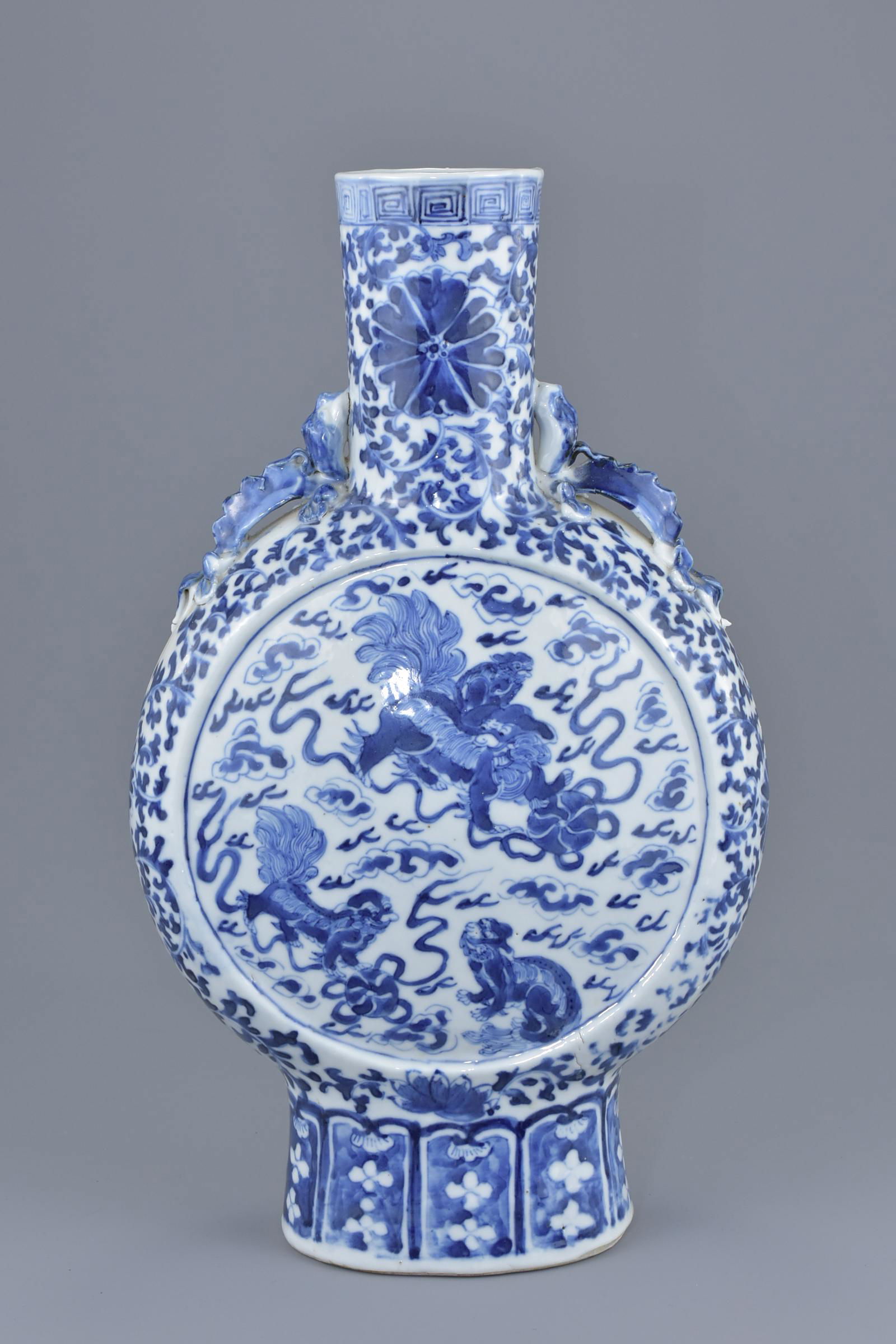 A large Chinese 19th century blue and white porcelain (1 of 6)