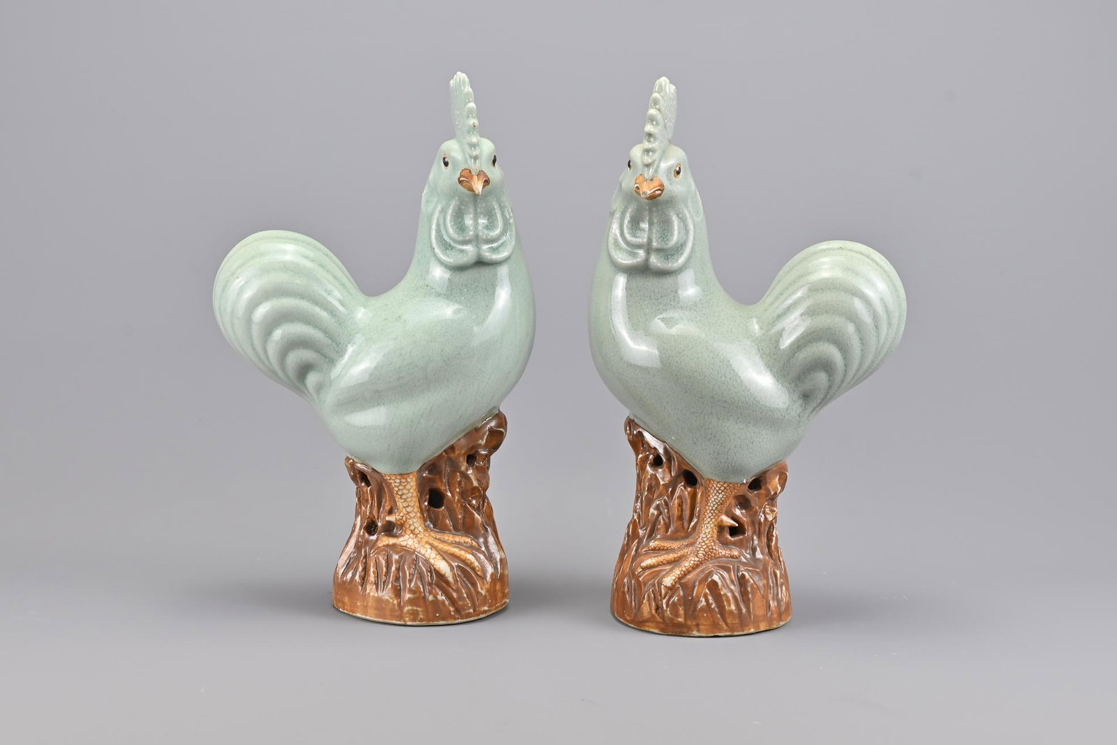 A Pair of Vintage Chinese Porcelain Cockerels: A Pair of Vintage Chinese Porcelain Cockerels. Height approx. 36 cm (2) Provenance: Personal collection of the late M.Woodford - A local antique and vintage dealer from Bath.