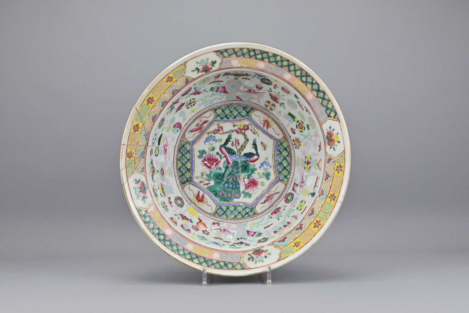A Vintage Chinese Cantonese Porcelain Bowl: A Vintage Chinese Cantonese Porcelain Bowl. Diameter 36 cm Provenance: Personal collection of the late M.Woodford - A local antique and vintage dealer from Bath.
