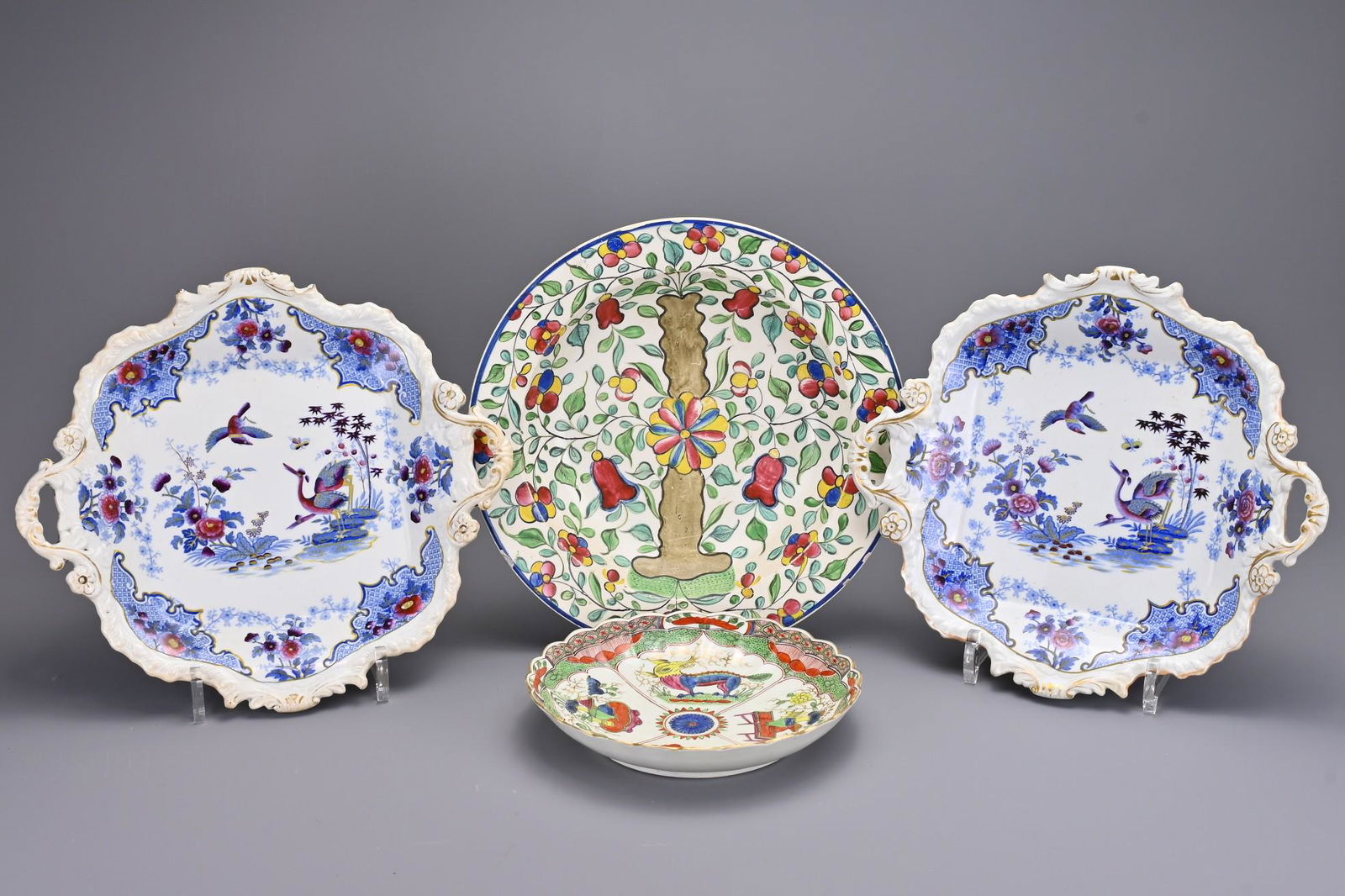 Four porcelain dishes to include, a pair of Bandana (1 of 3)