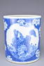 A CHINESE BLUE AND WHITE PORCELAIN BRUSH POT, 19TH CENTURY