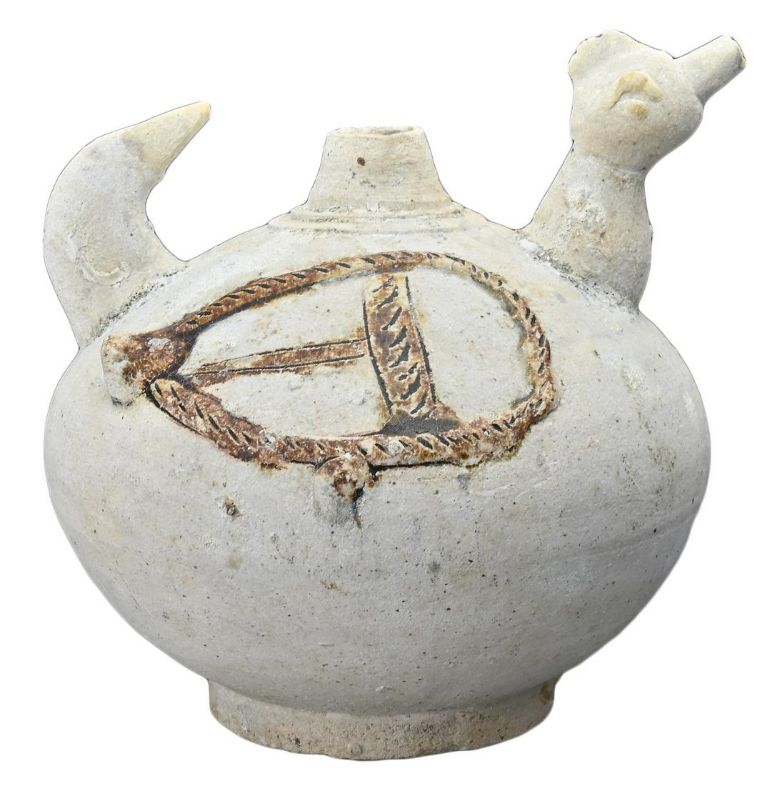 A THAI POTTERY 'HAMSA' KENDI, 14/15TH CENTURY (1 of 9)