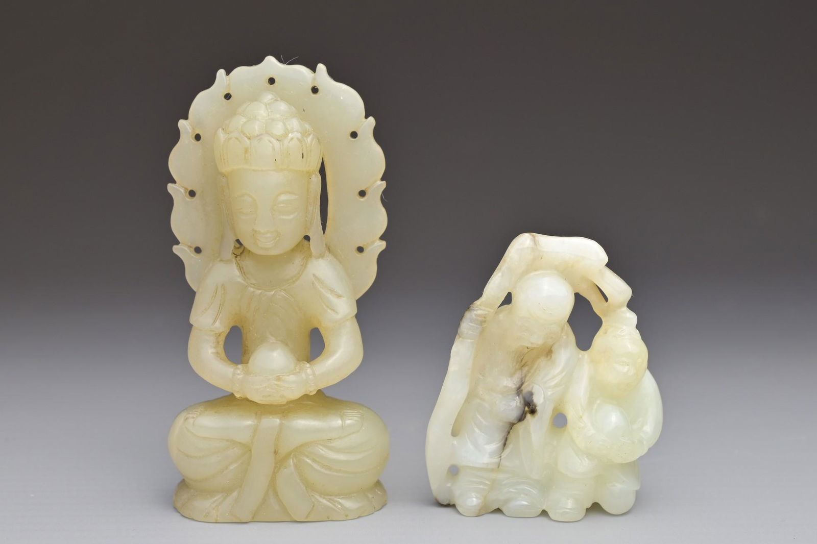 TWO CHINESE PALE CELADON JADE CARVINGS (1 of 7)