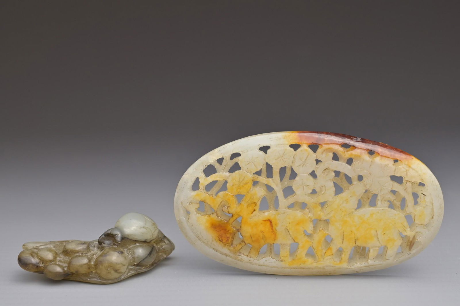 TWO CHINESE JADE ITEMS (1 of 8)