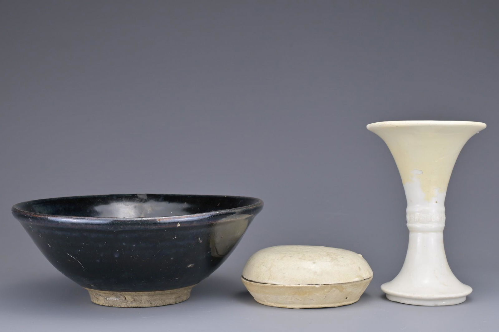 THREE EARLY CHINESE POTTERY CERAMIC ITEMS, MING AND EARIER (1 of 7)