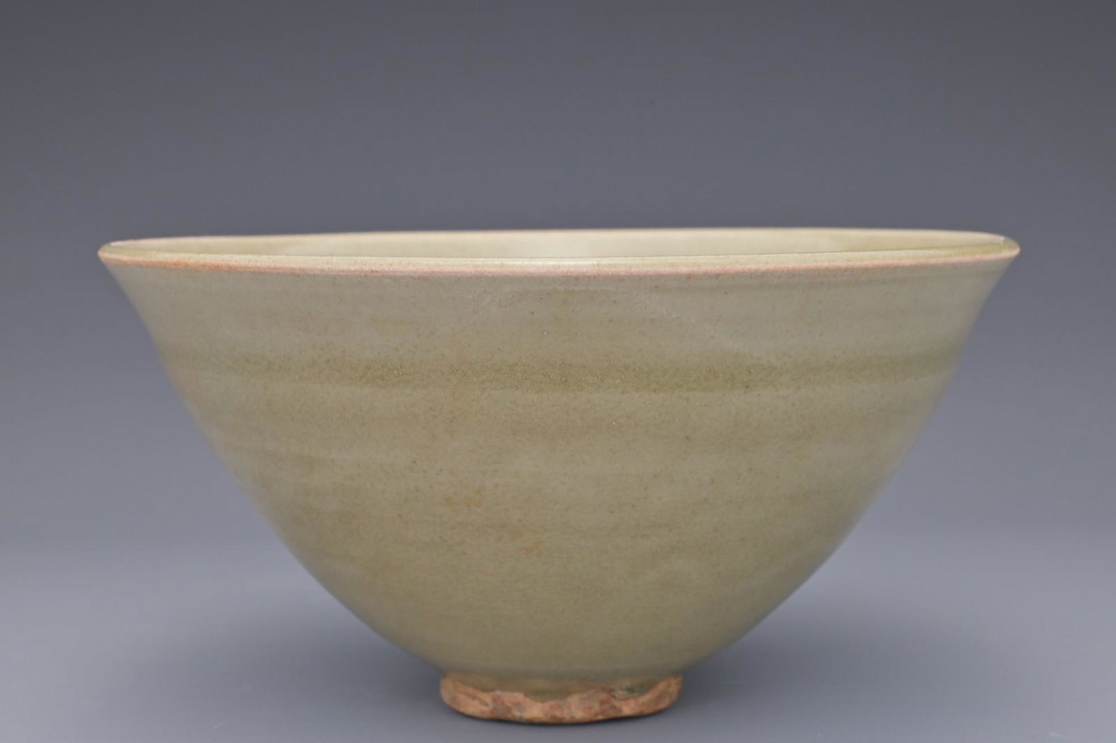 A CHINESE YAOZHOU 'FOUR FISH' BOWL (1 of 7)
