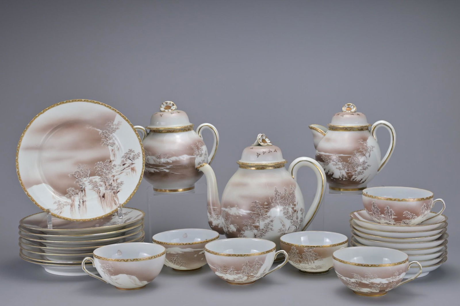 A JAPANESE EGGSHELL PORCELAIN TEA SERVICE, EARLY 20TH CENTURY (1 of 4)