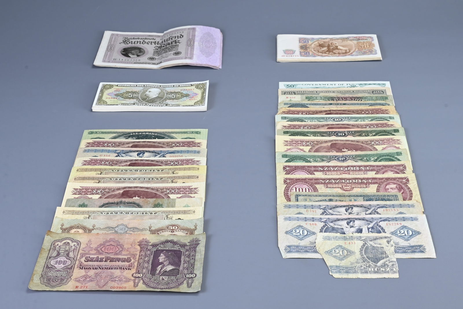 COLLECTION OF WORLDWIDE BANKNOTES. Comprising: Hungarian (20, 100 Forint) Bulgarian (50 Leva, 1951), (1 of 4)