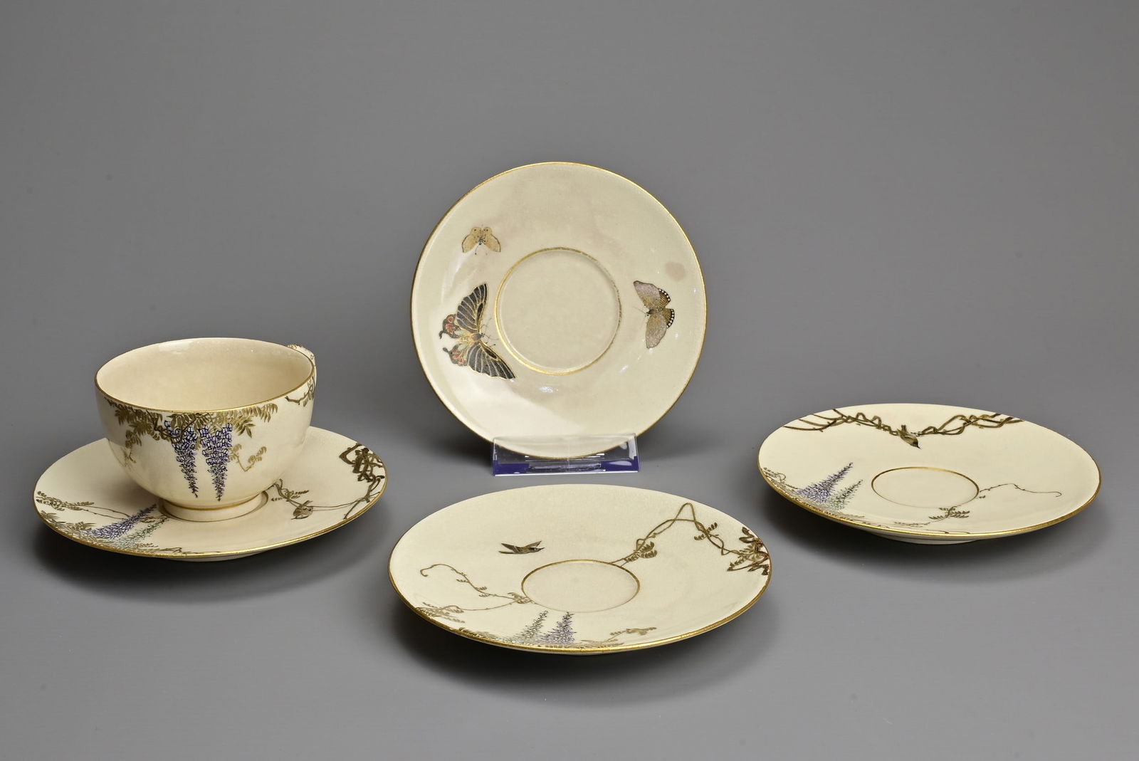 FINE JAPANESE SATSUMA WARE CUP AND SAUCERS, YABU MEIZAN (1853-1934), MEIJI PERIOD. Coloured (1 of 7)