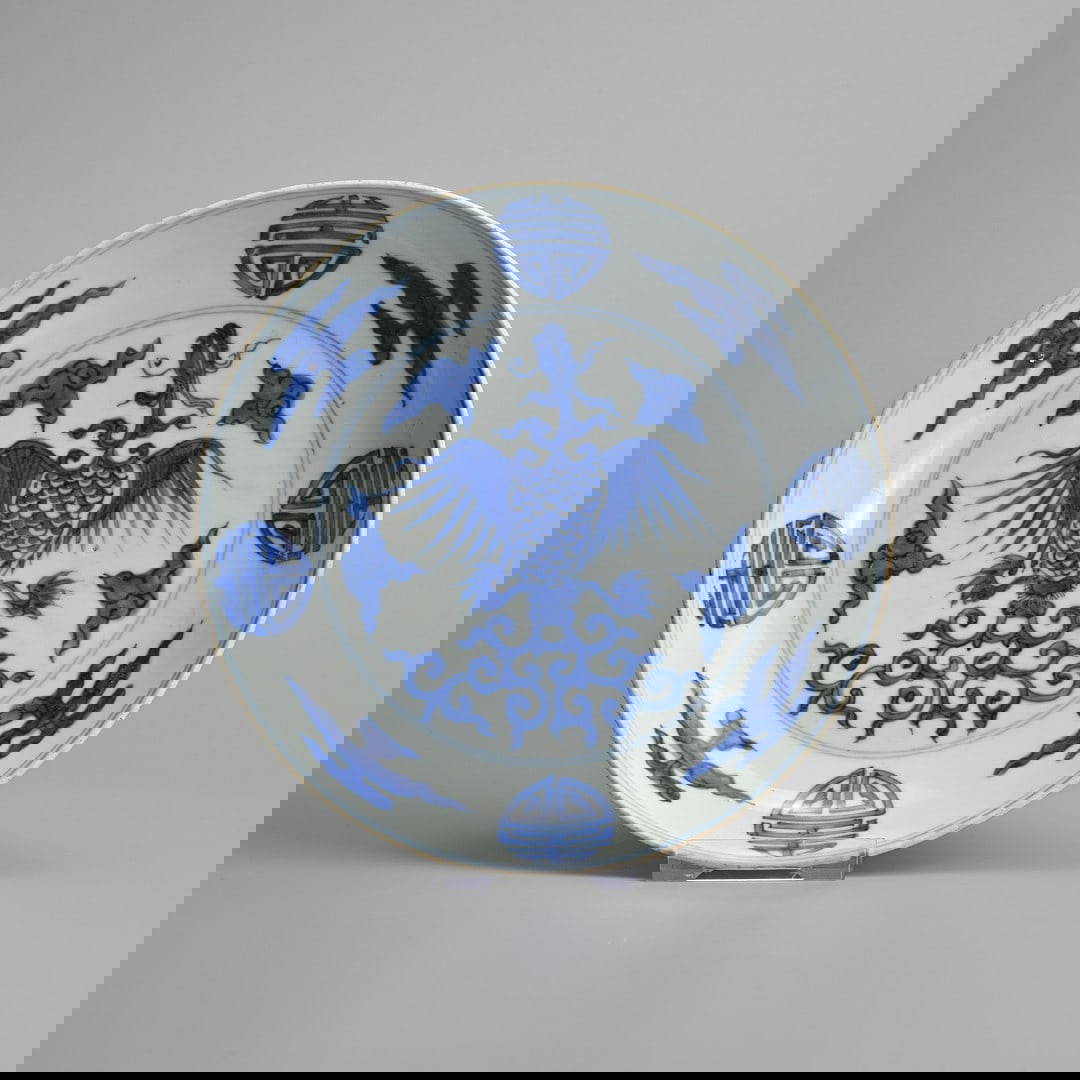 A CHINESE BLUE AND WHITE PORCELAIN 'PHOENIX' DISH, 18TH CENTURY.