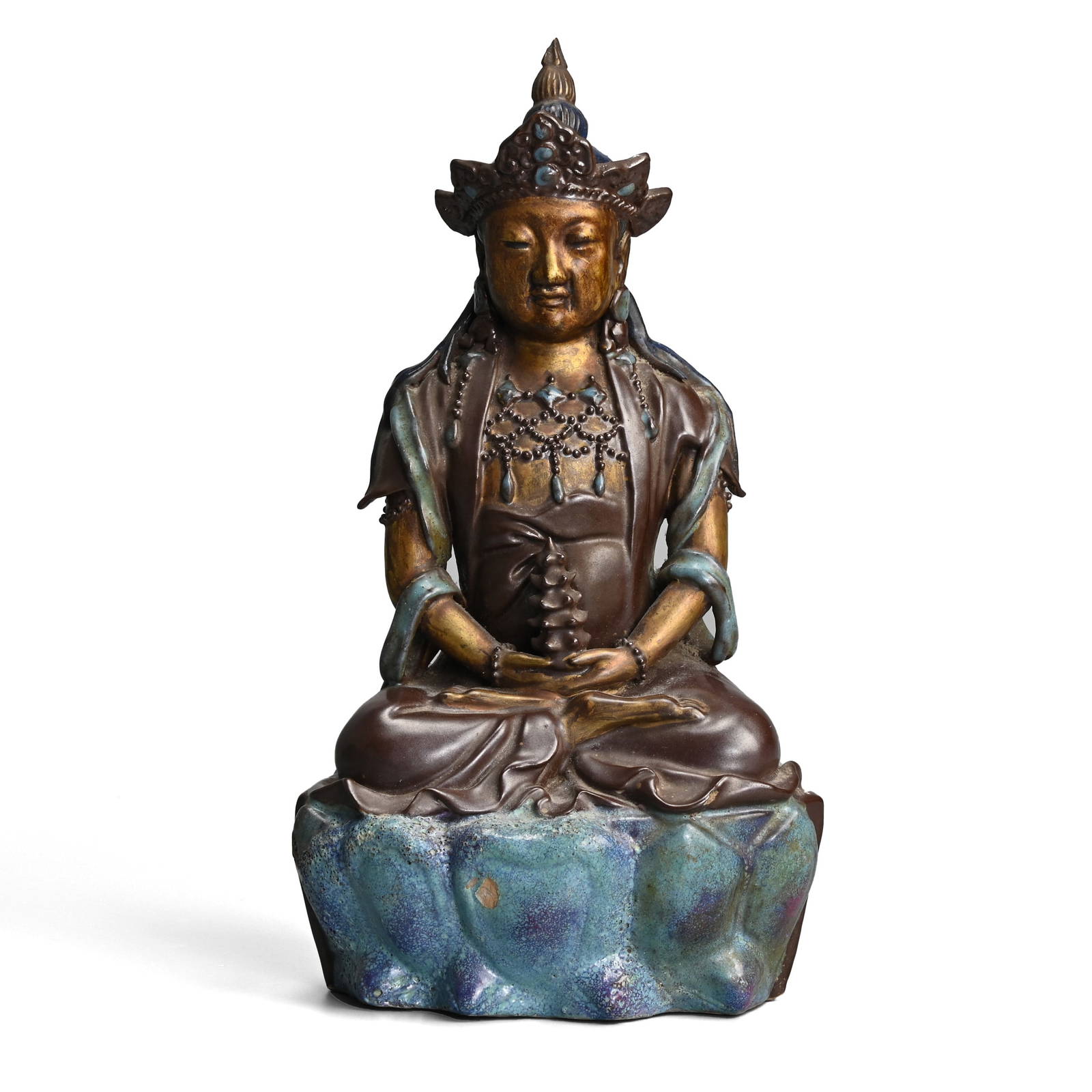 A CHINESE JUN-GLAZED PORCELAIN FIGURE OF AMITAYUS, QING DYNASTY.