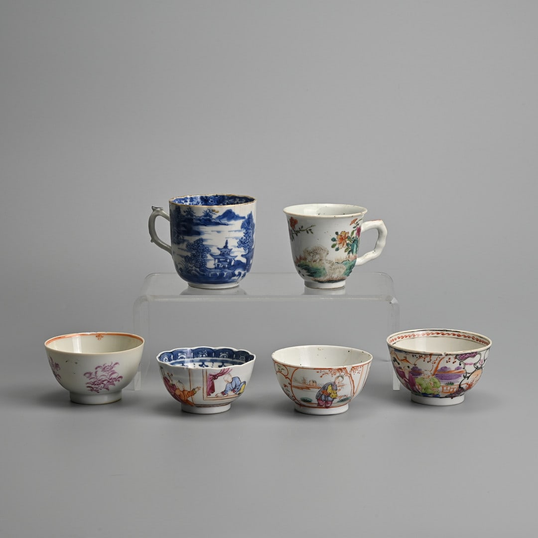 A GROUP OF CHINESE EXPORT PORCELAIN TEABOWLS AND COFFEE-CUPS, MID TO LATE 18TH CENTURY. (1 of 20)