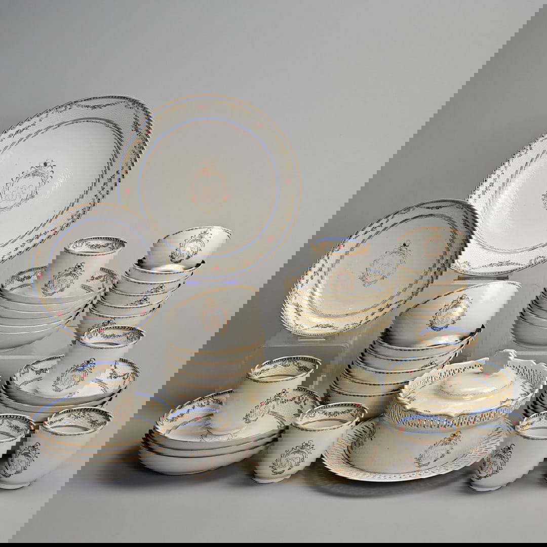 A PART TEA SERVICE OF CHINESE FAMILLE ROSE EXPORT PORCELAIN INITIALED 'ES', 18TH CENTURY, QIANLONG