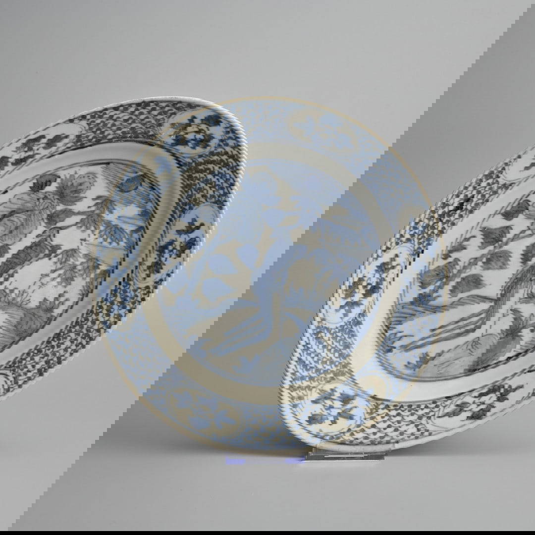 A CHINESE SWATOW ZHANGZHOU BLUE AND WHITE PORCELAIN 'PHOENIX DISH', LATE MING DYNASTY.