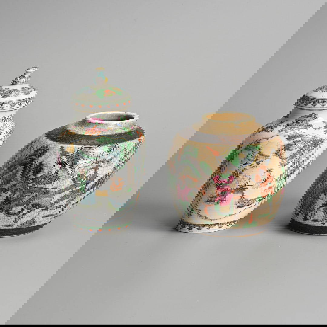 A CHINESE FAMILLE ROSE PORCELAIN VASE AND COVER, AND A CRACKLE GLAZE GINGER JAR, MID-19TH CENTURY