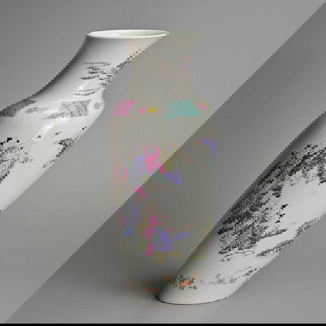 A CHINESE FAMILLE ROSE PORCELAIN BOYS VASE, 20TH CENTURY.