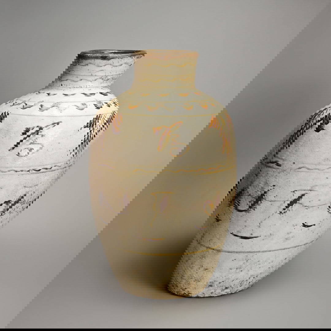 A LARGE CHINESE CIZHOU WARE STONEWARE WINE JAR, MING DYNASTY (1368-1644).