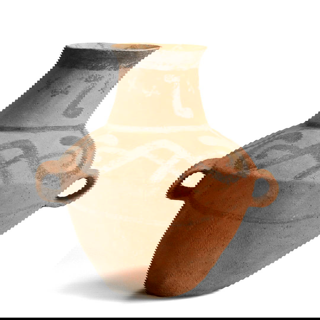 A RARE AND LARGE CHINESE POTTERY JAR, NEOLITHIC XINDIAN CULTURE (C. 1200 - 500 BC).