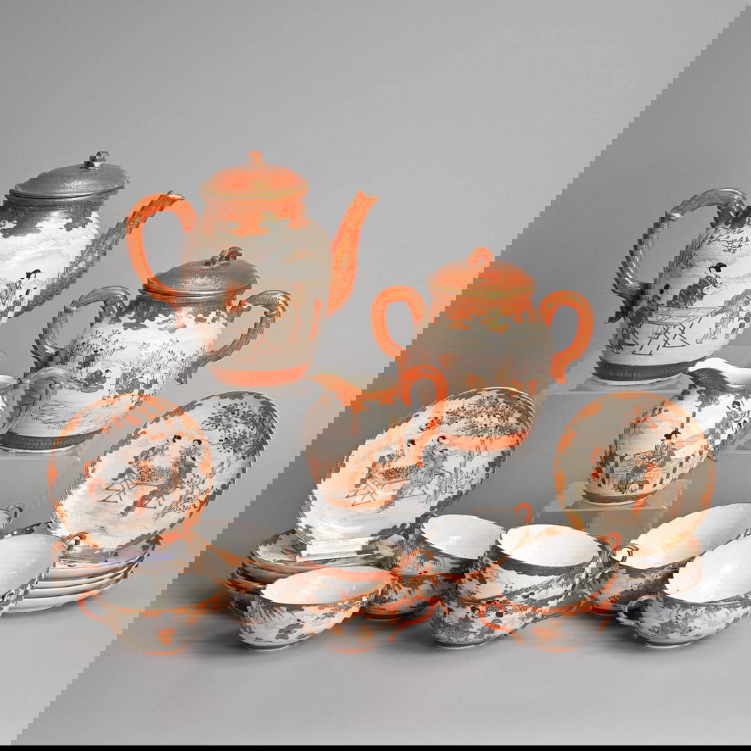 A JAPANESE KUTANI WARE PORCELAIN TEA SERVICE. SEAL AND CHARACTER MARKS TO BASES, LATE MEIJI PERIOD