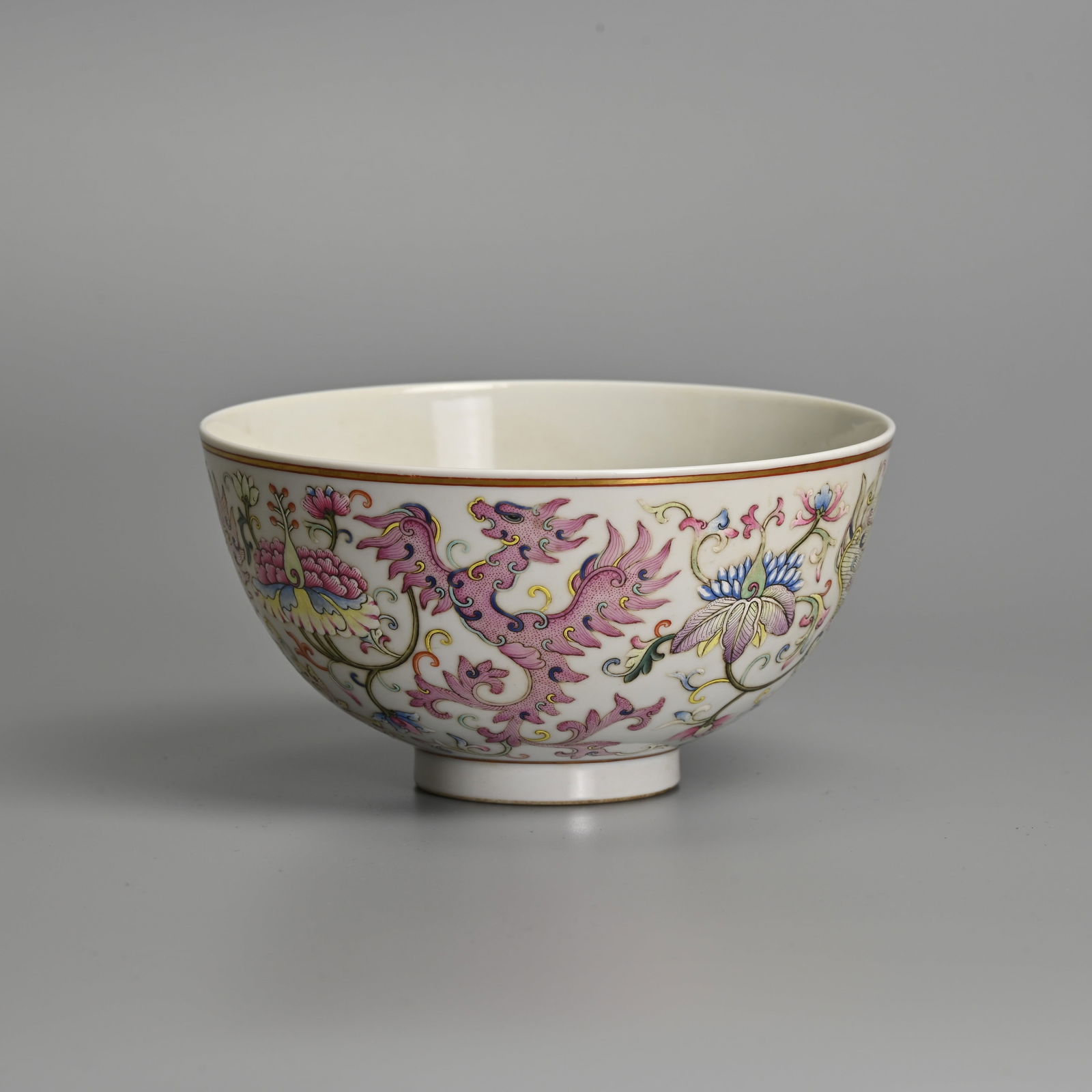 A CHINESE FAMILLE ROSE PORCELAIN 'PHOENIX' BOWL, GUANGXU MARK, 19/20TH CENTURY. (1 of 7)