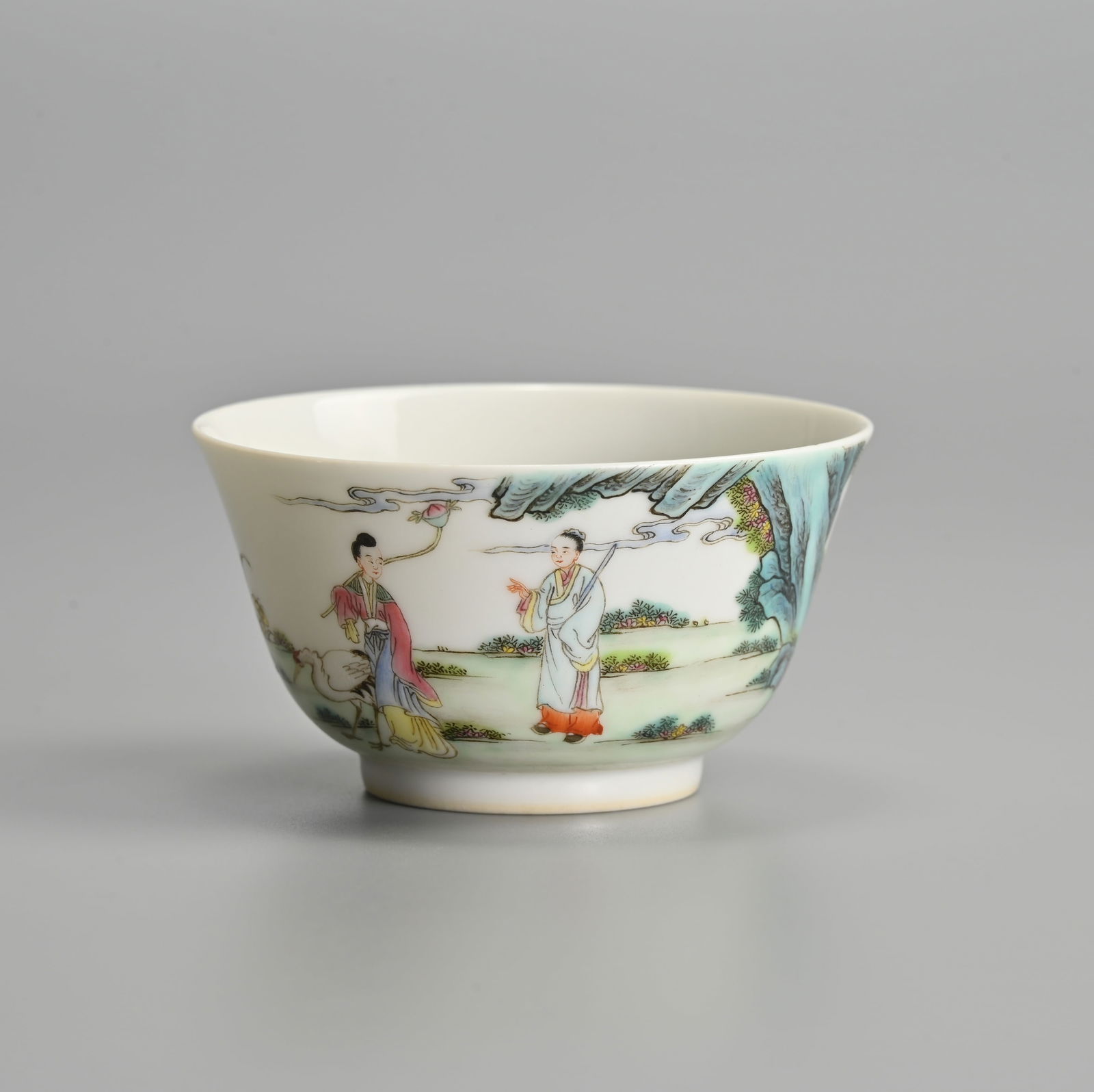 A CHINESE FAMILLE ROSE PORCELAIN CUP, JINGSHUN ZHAI ZHI MARK, 20TH CENTURY. (1 of 6)
