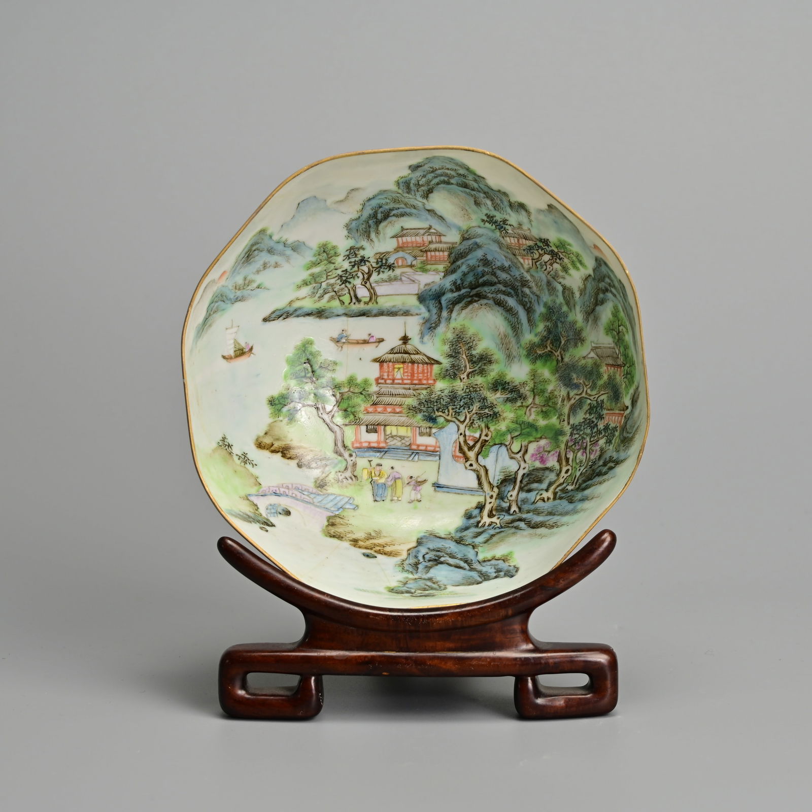 A CHINESE FAMILLE ROSE EGGSHELL PORCELAIN BOWL, QIANLONG MARK BUT REPUBLIC PERIOD. (1 of 14)