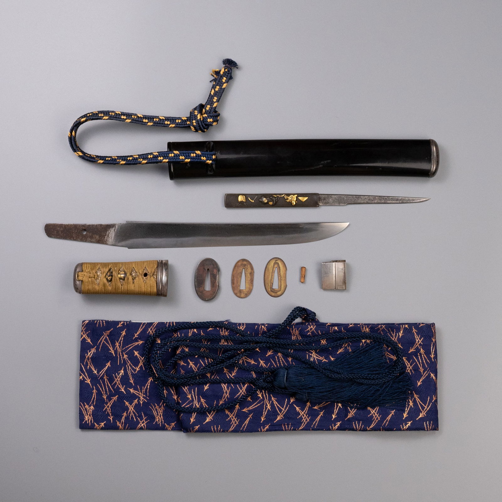 A FINE JAPANESE EDO PERIOD SILVER-MOUNTED TANTO, A KOGATANA & LACQUERED SAYA WITH LATER BLADE.: A FINE JAPANESE EDO PERIOD SILVER-MOUNTED TANTO, A KOGATANA & LACQUERED SAYA WITH LATER BLADE. A fine unmarked 'mumei' Nambokucho style blade likely 20th century suggested Shibata Ka manufacture, the