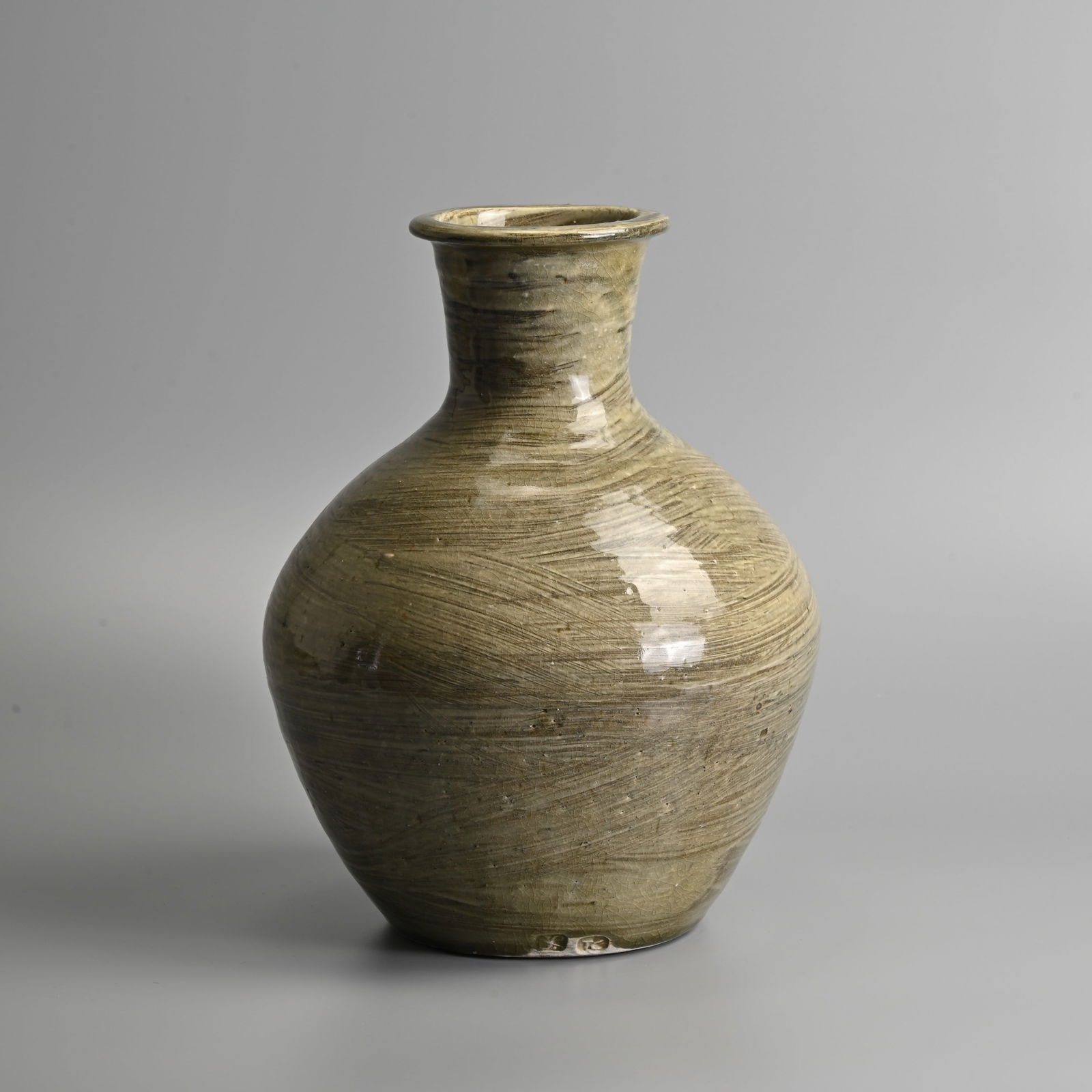 TREVOR CORSER (1938-215) FOR LEACH POTTERY, A STONEWARE BOTTLE VASE. (1 of 7)