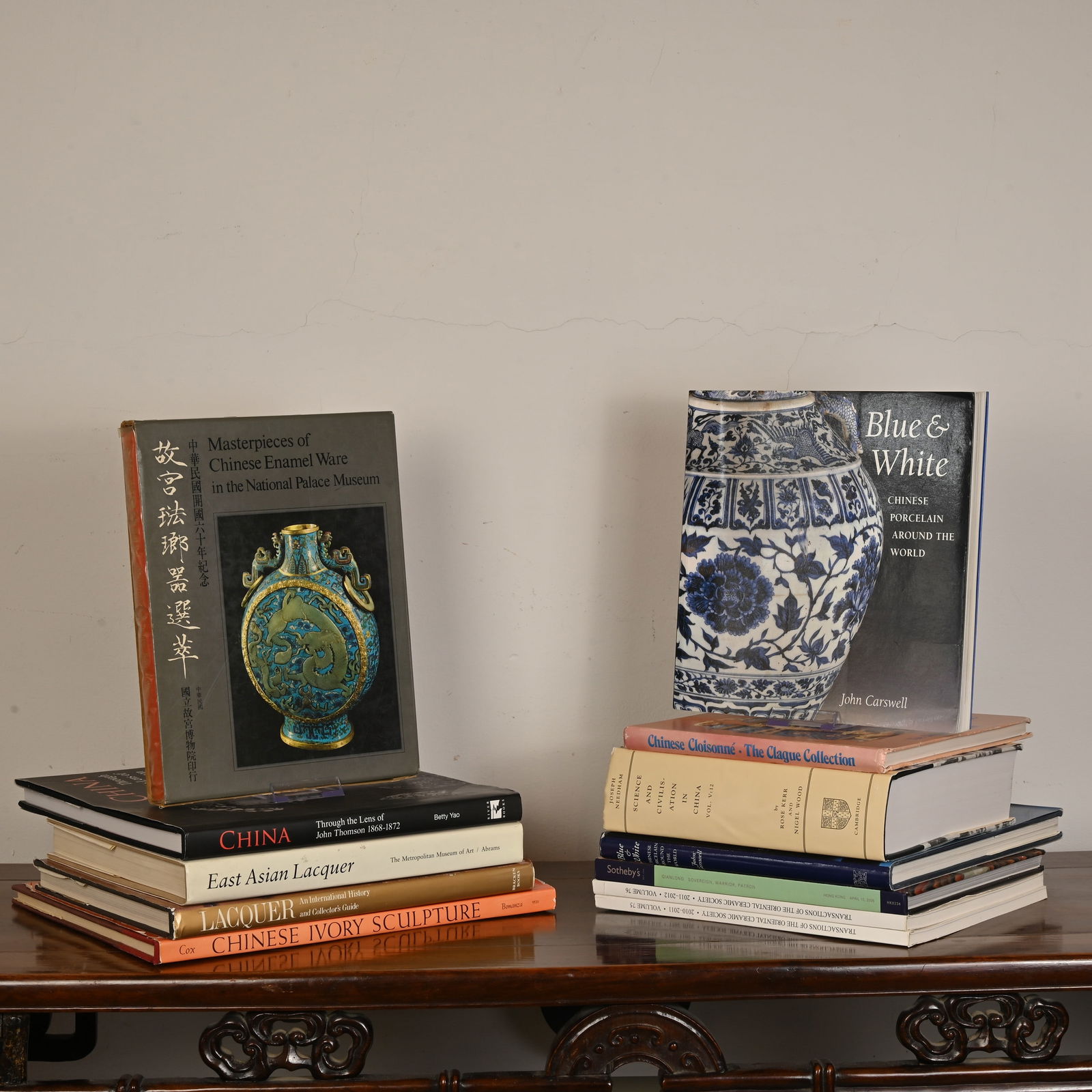 A COLLECTION OF CHINESE ART AND DECORATIVE ARTS REFERENCE BOOKS.: A COLLECTION OF CHINESE ART AND DECORATIVE ARTS REFERENCE BOOKS. Including: Chinese Cloisonne, The Clague Collection; Masterpieces of Chinese Enamel Ware, in the National Palace Museum; East Asian Lac