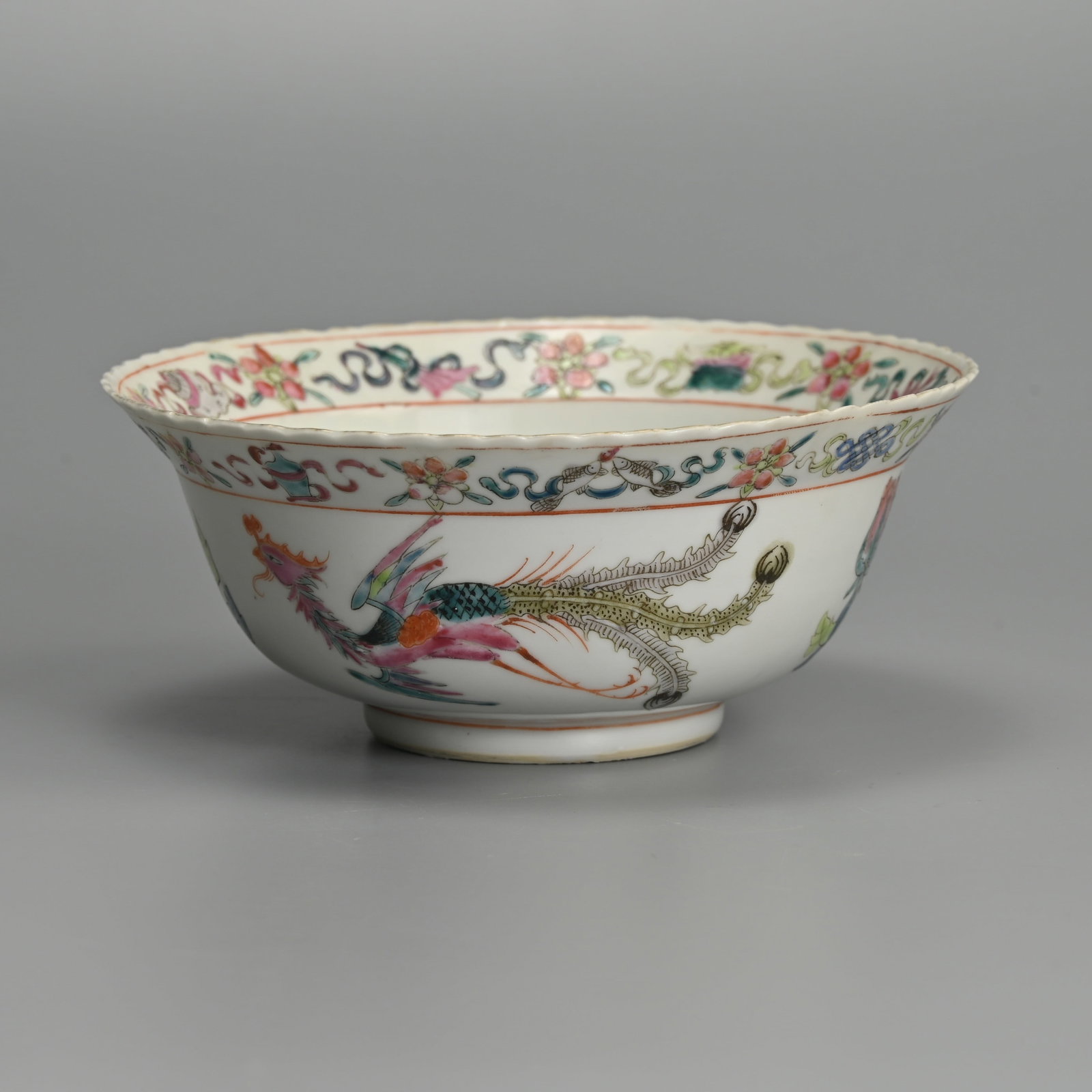 A STRAITS CHINESE NYONYA FAMILLE ROSE PORCELAIN PHOENIX BOWL, 19/20TH CENTURY. (1 of 7)