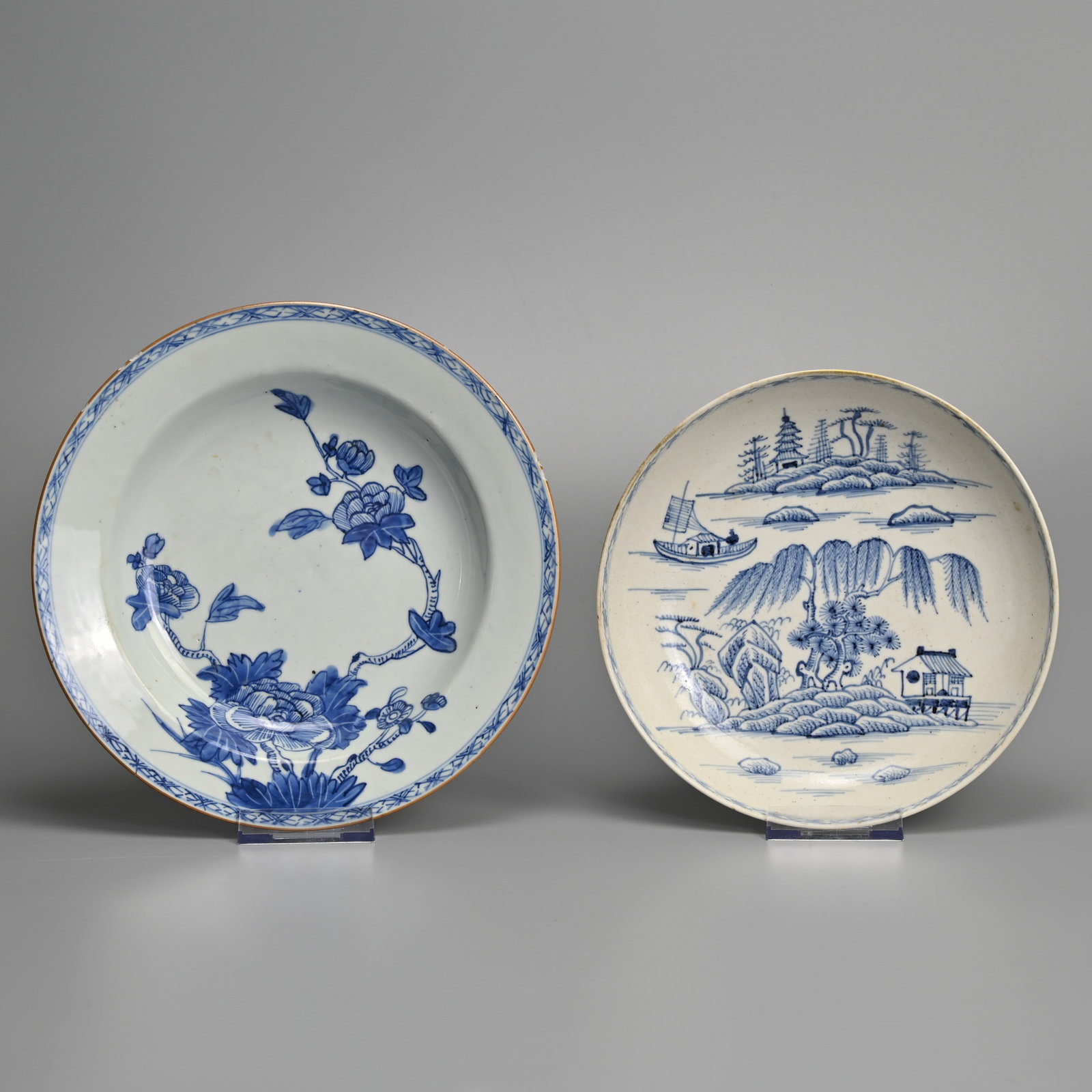 TWO CHINESE BLUE AND WHITE PORCELAIN DISHES, 18TH CENTURY. (1 of 7)