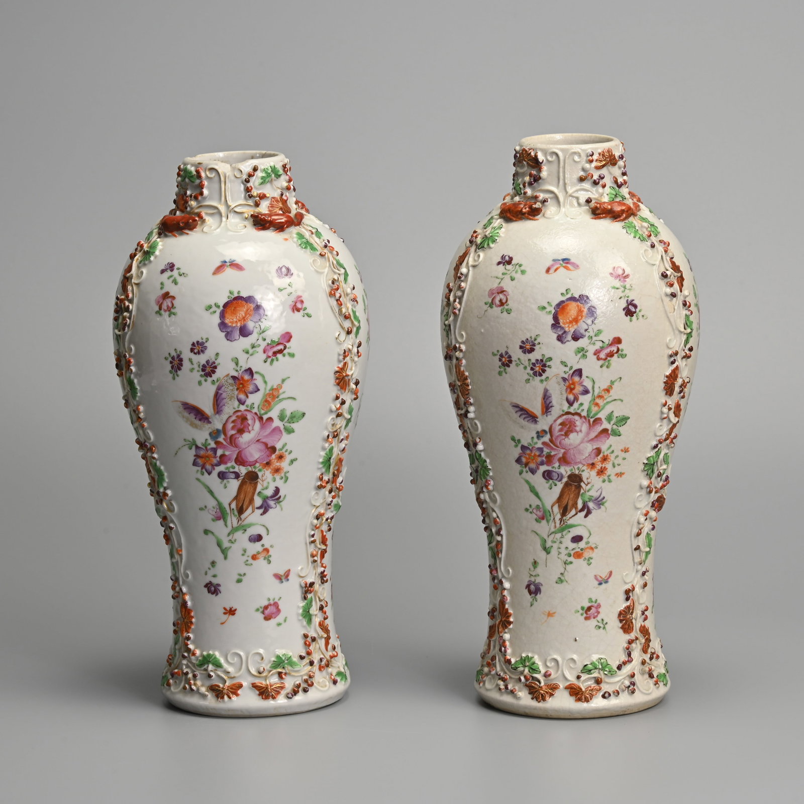A CLOSE PAIR OF CHINESE EXPORT FAMILLE ROSE PORCELAIN VASES, 18TH CENTURY. (1 of 9)