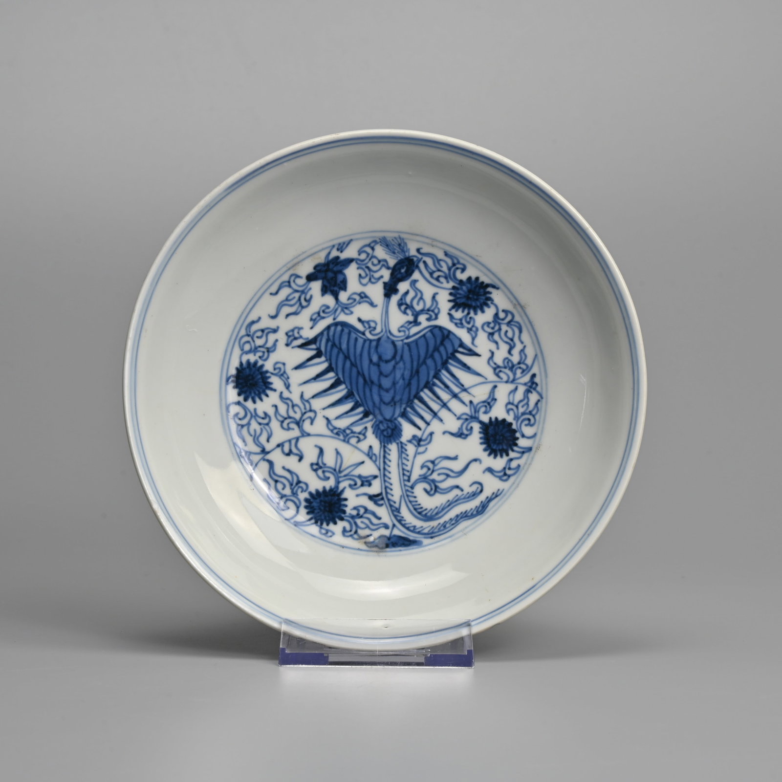 A CHINESE BLUE AND WHITE PORCELAIN 'PHOENIX' DISH, XUANDE MARK, LIKELY 18TH CENTURY, QING DYNASTY. (1 of 5)