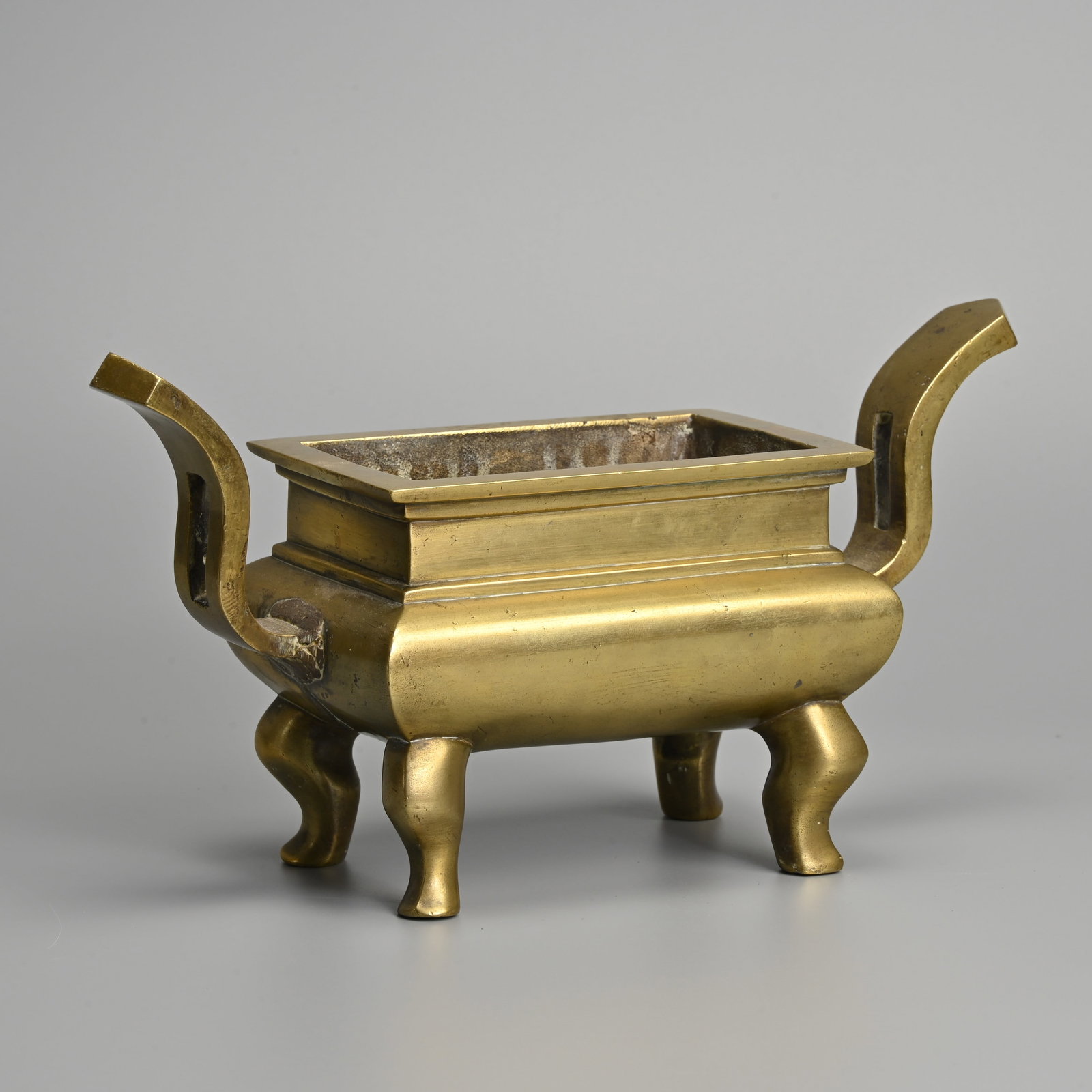 A CHINESE BRONZE CENSER, 19TH CENTURY. (1 of 7)